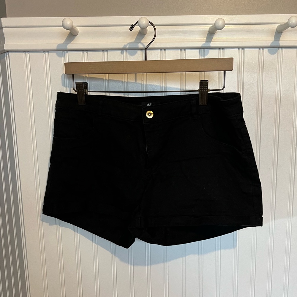 Black short shorts